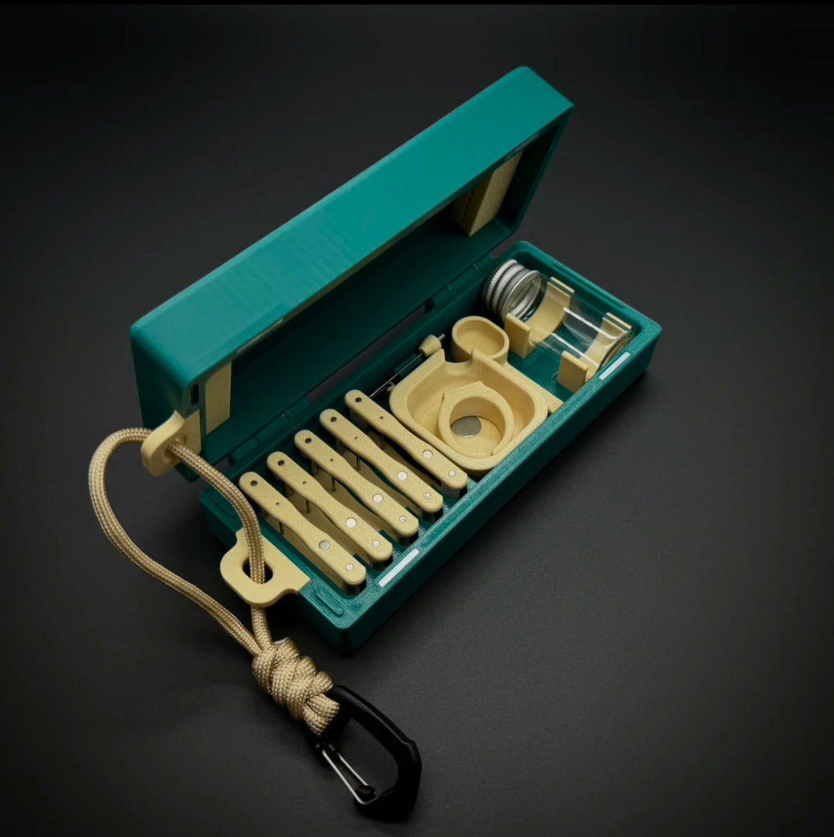 Micro Fishing Accessory Kit – 5 Rigs, Bait Ring, Bottle & Float Holders