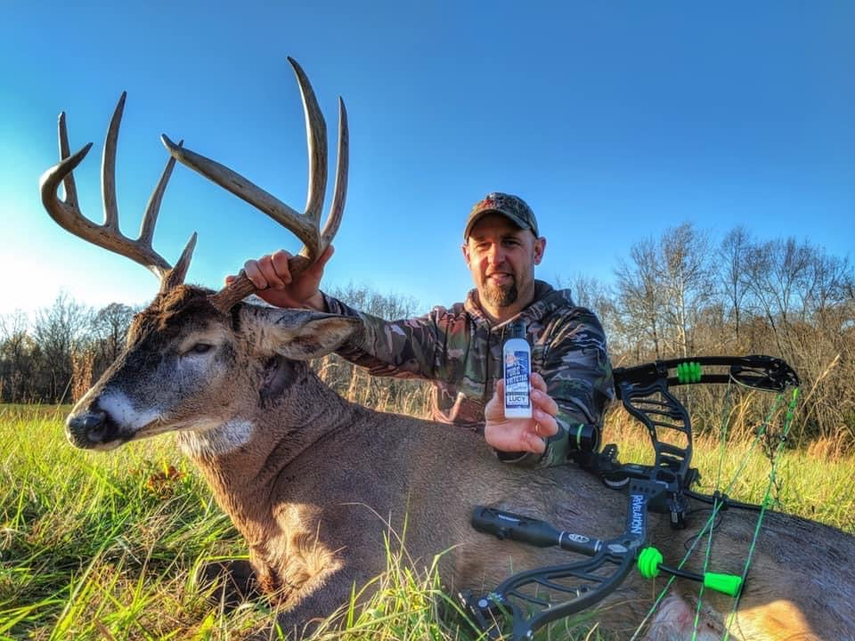 2oz White Lightning Peak Estrous | Premium Doe Estrous Scent for Serious Whitetail Hunters