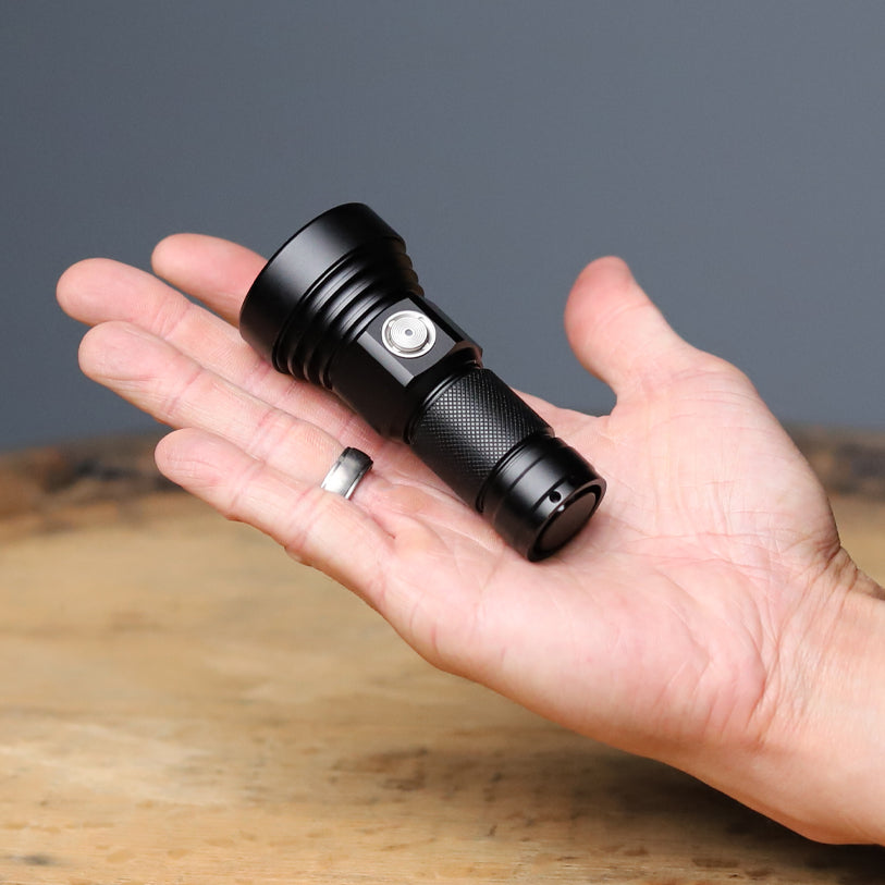 DART Mini Pocket Thrower Flashlight