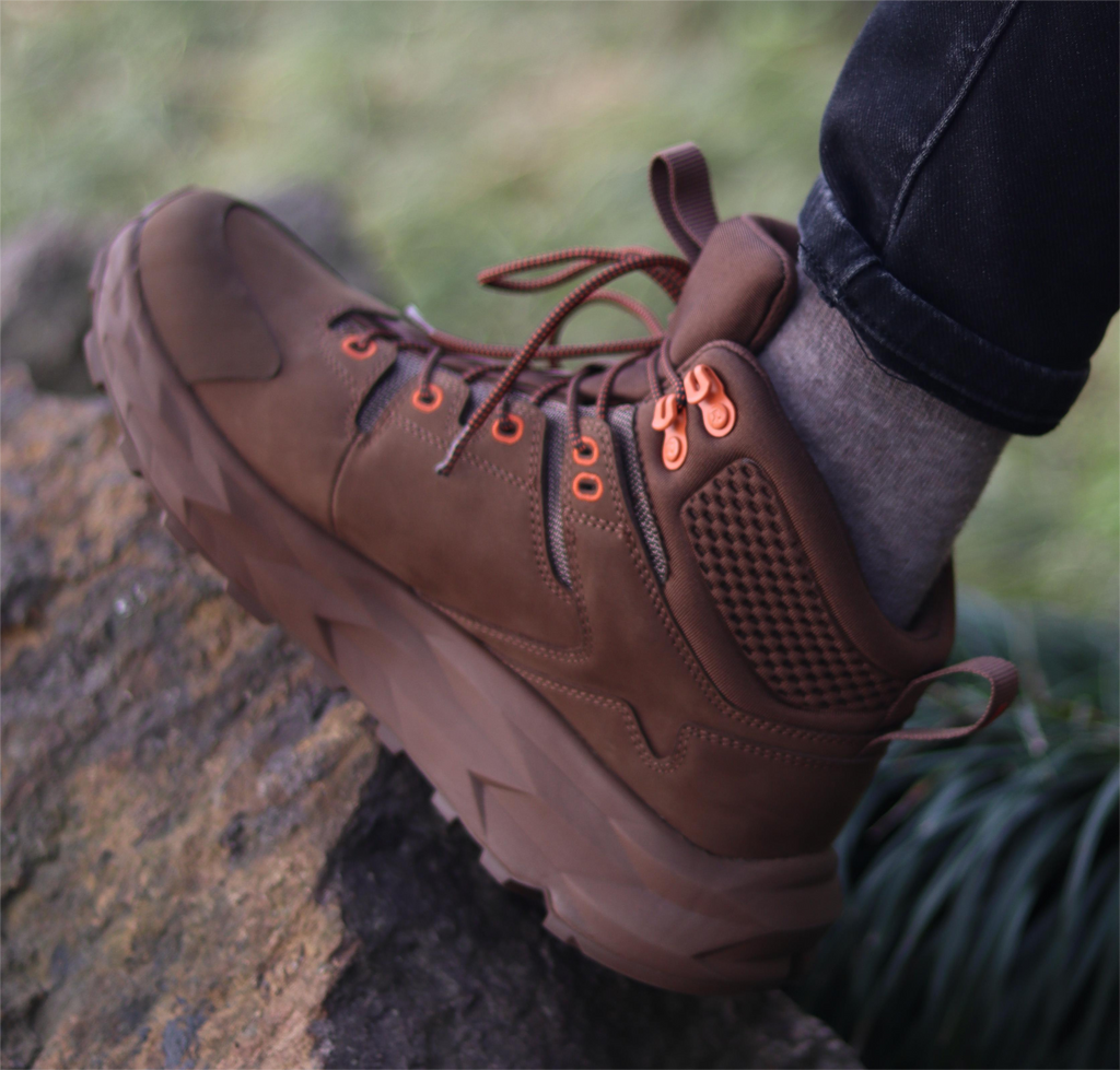 ROCKROOSTER Farmington Brown 6 Inch Waterproof Boots with VIBRAM® Outsole  OC21031